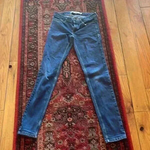 Core Denim straight leg Zara jeans. Slim